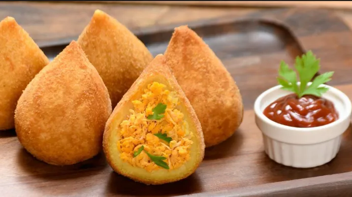 Coxinha de Frango com Catupiry